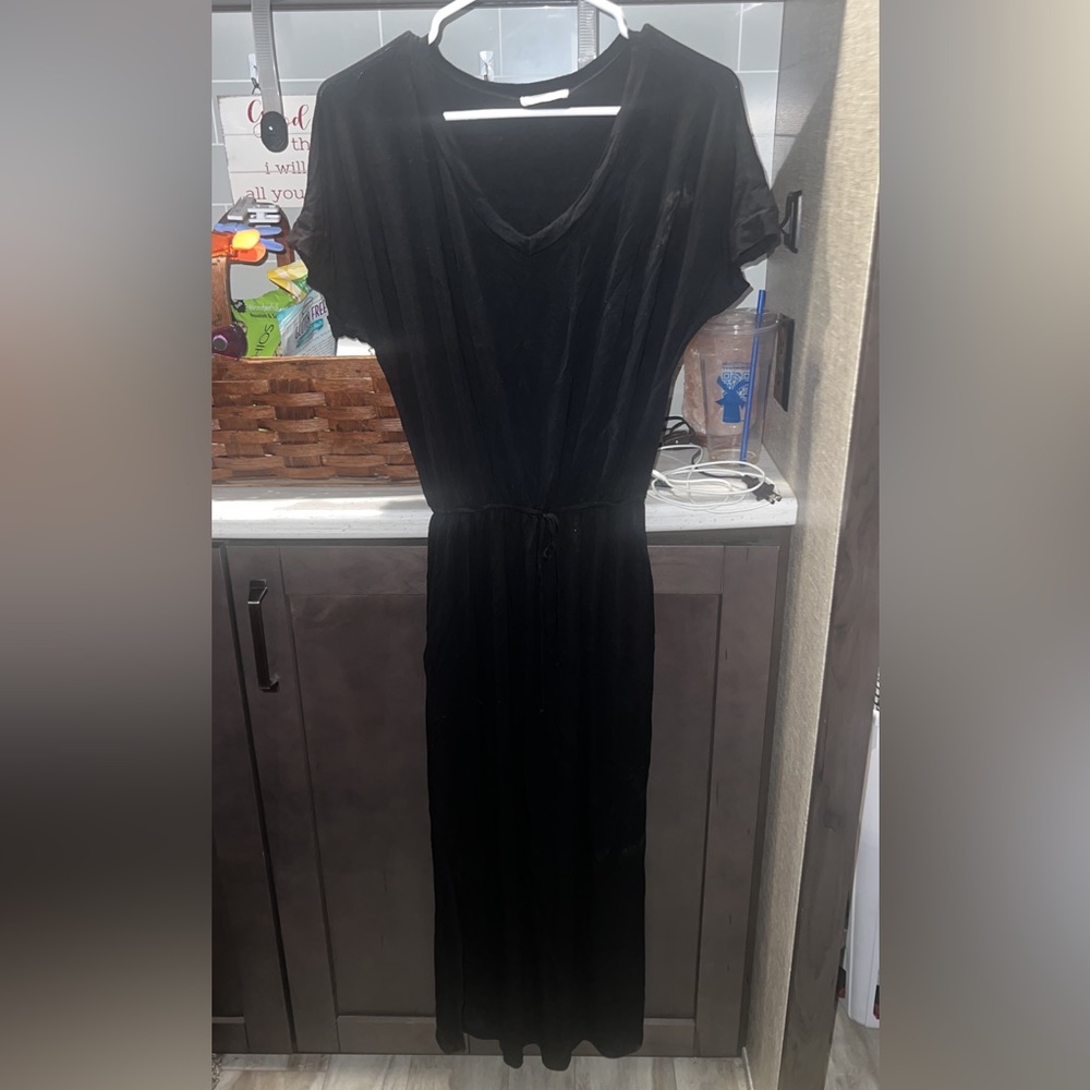 Black maxi tee shirt dress